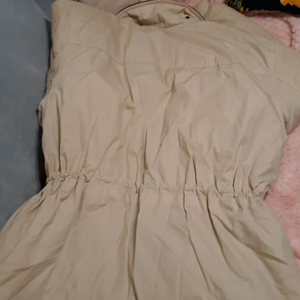 Coat - Picture 3 of 4